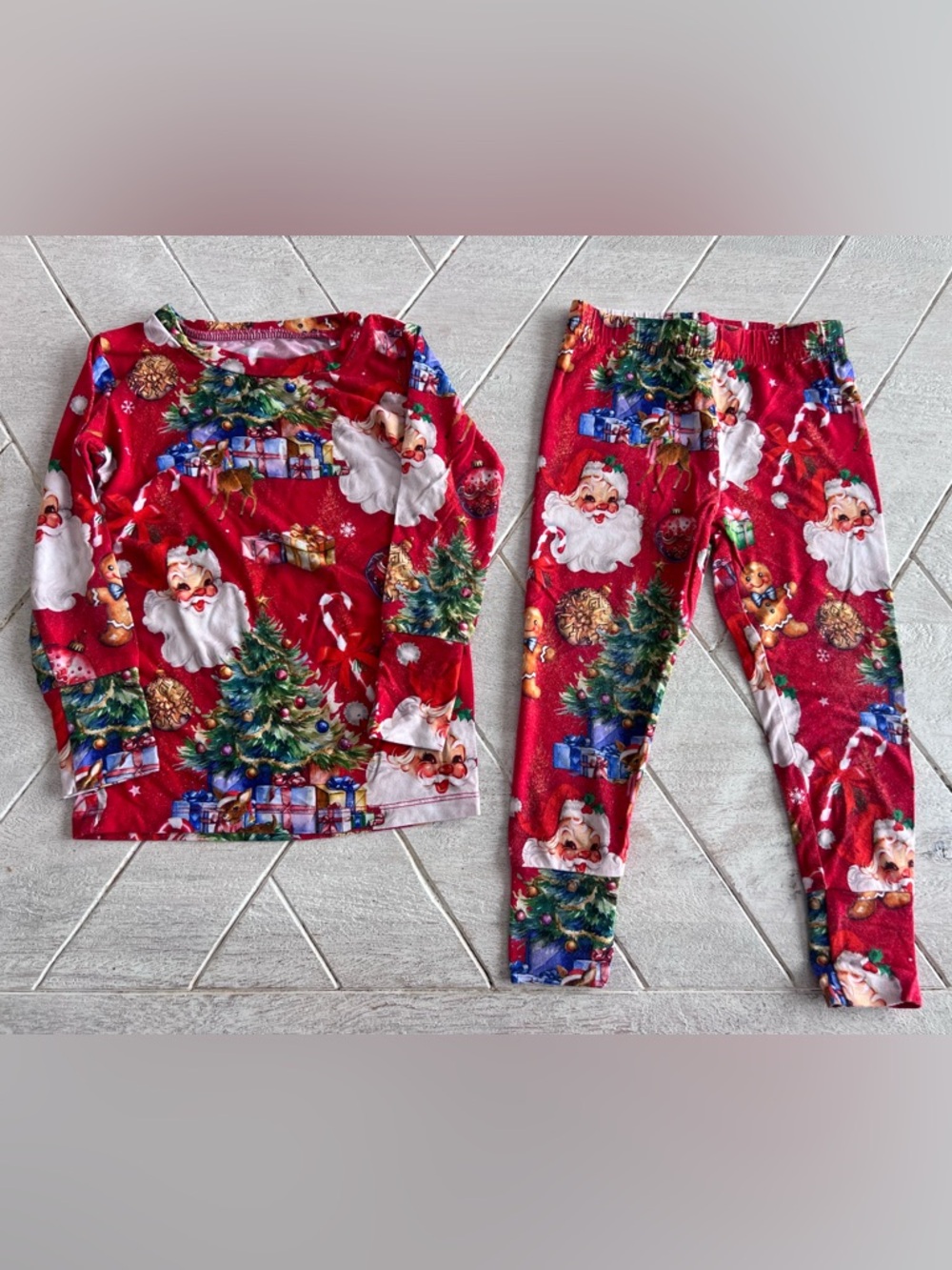 Bums and Roses Holiday Pajama 2T